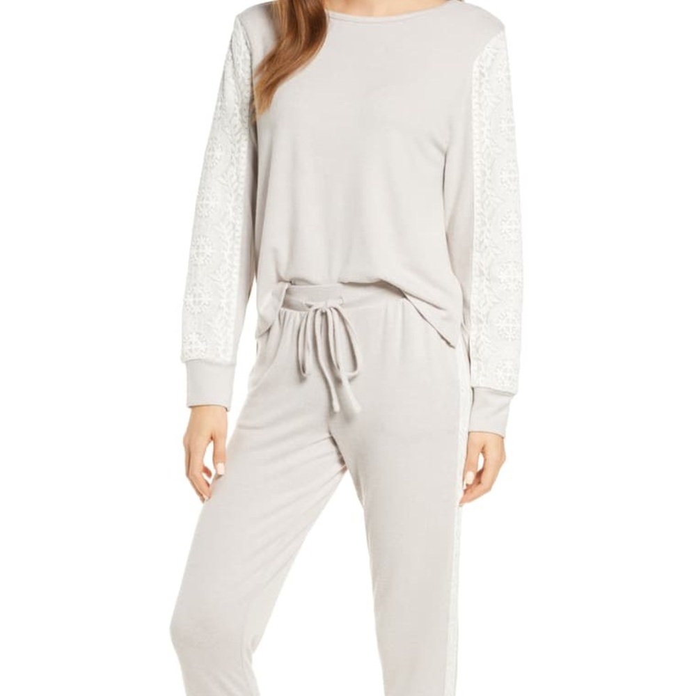 NWT Flora Nikrooz Harbor Pajamas Grey with Lace